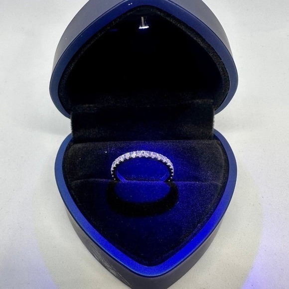 Moissanite Eternity Ring Band 925 18K White Gold Wedding Anniversary 1 Ct - Picture 10 of 11